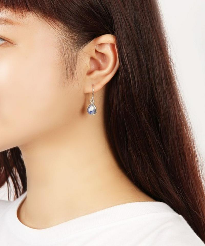 【フランス買付】シルバー925 ソーダライトピアス