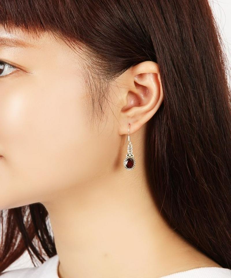 【フランス買付】シルバー925 ガーネットオーバルピアス