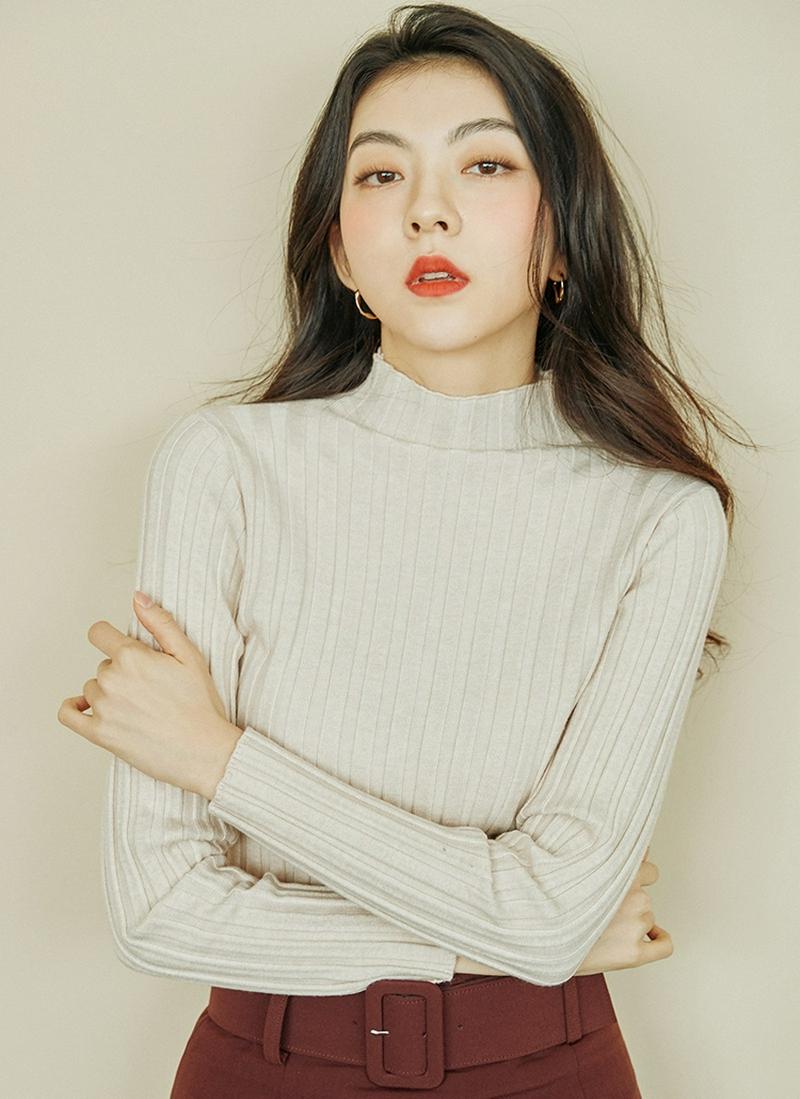 ワイドリブハーフネックニット