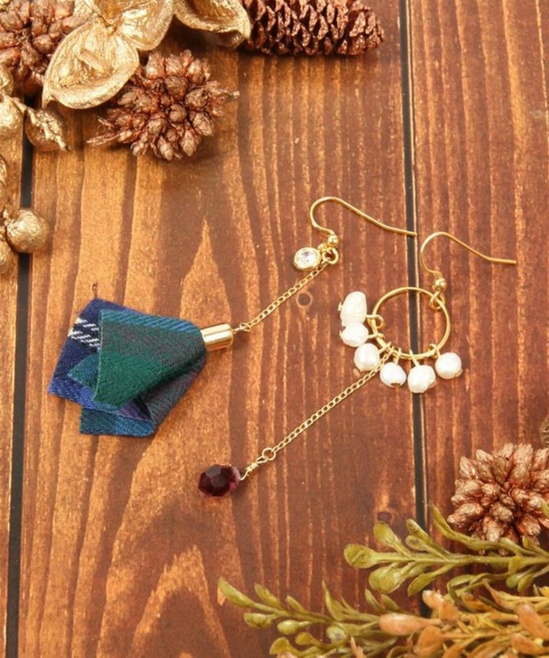 K14GF 青チェックタッセル×淡水パールピアス