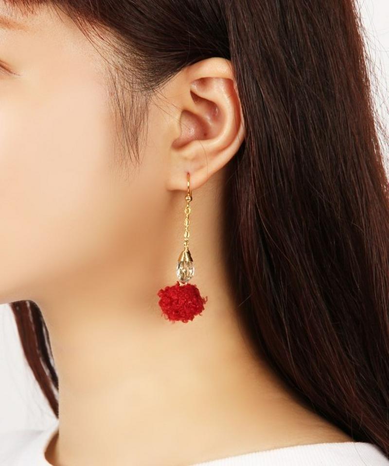 K14GF ウール風ボールレッド×クリスタルピアス