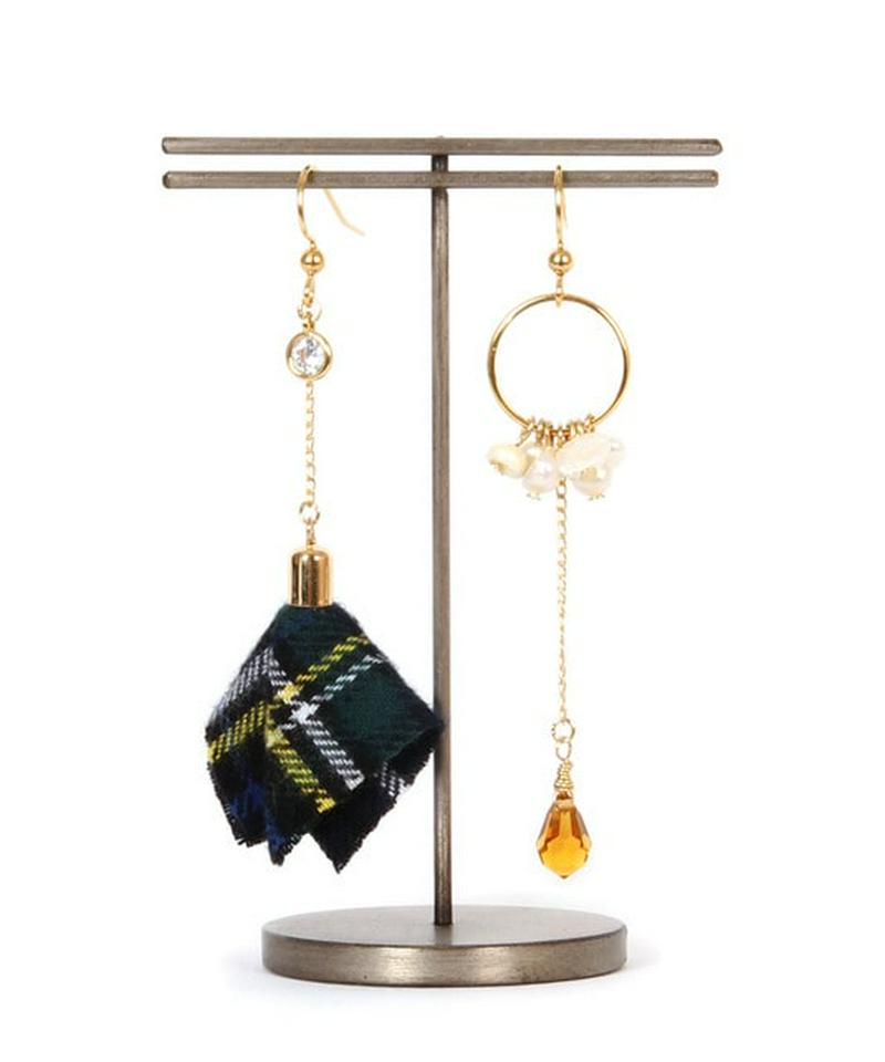 K14GF 緑チェックタッセル×淡水パールピアス