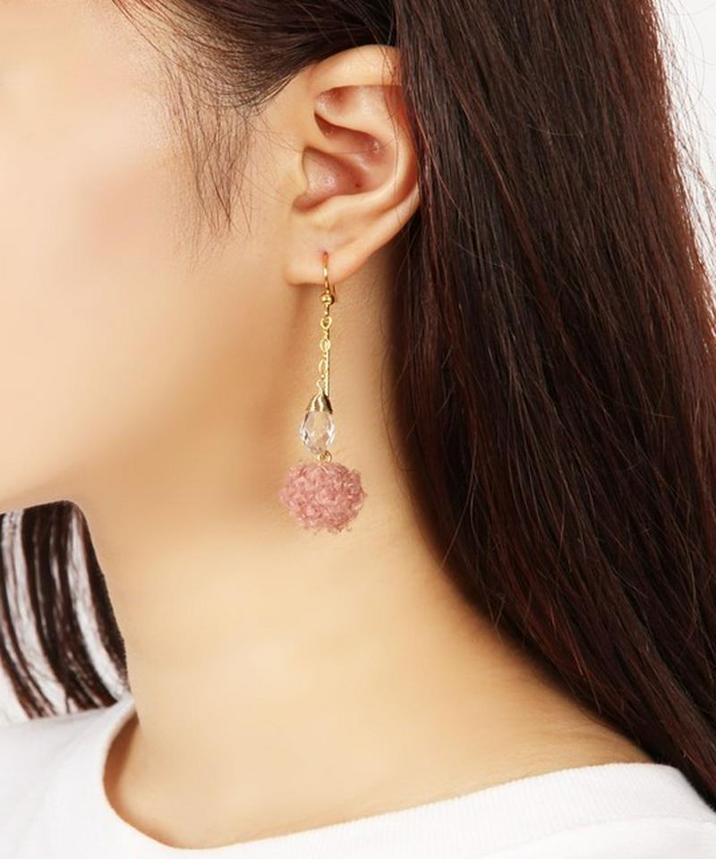 K14GF ウール風ボールピンク×クリスタルピアス