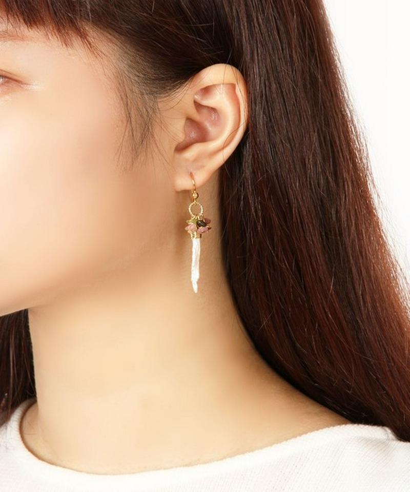 【10月誕生石】K14GF サザレトルマリン×縦長淡水パールピアス