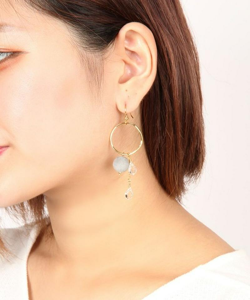 K14GF グレーベルベットボールピアス