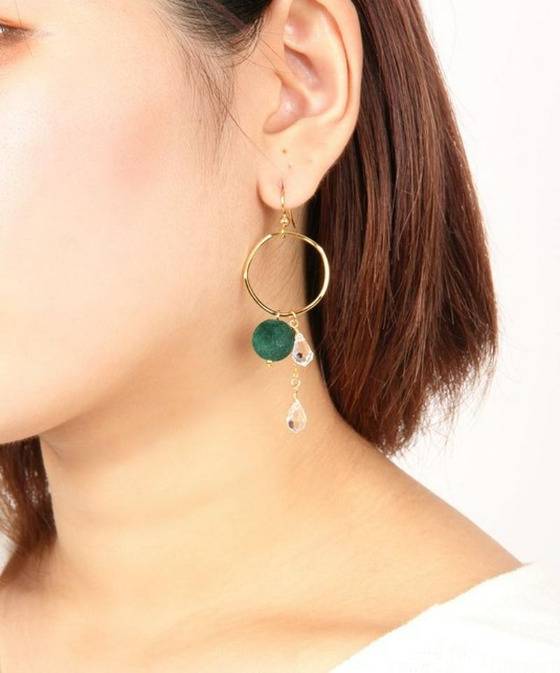 K14GF グリーンベルベットボールピアス