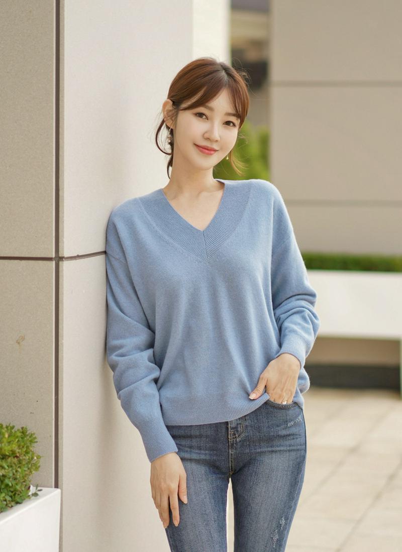 ウールカシミヤ混Vネックニット