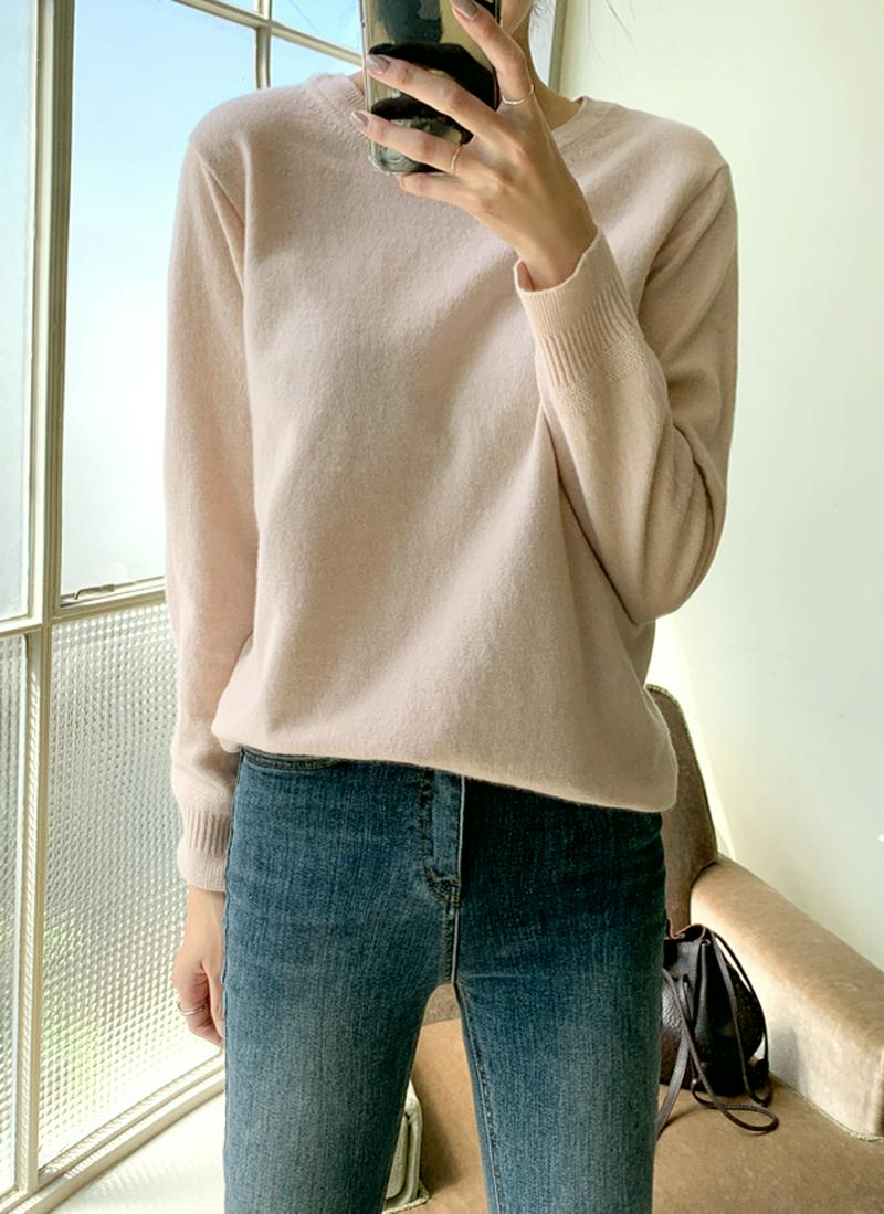 カシミヤブレンドニット