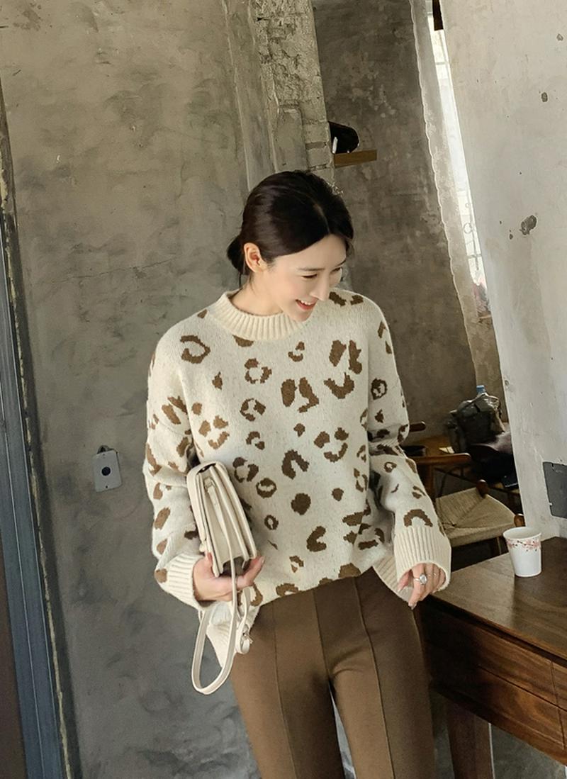 ヒョウ柄アクリルブレンドニット