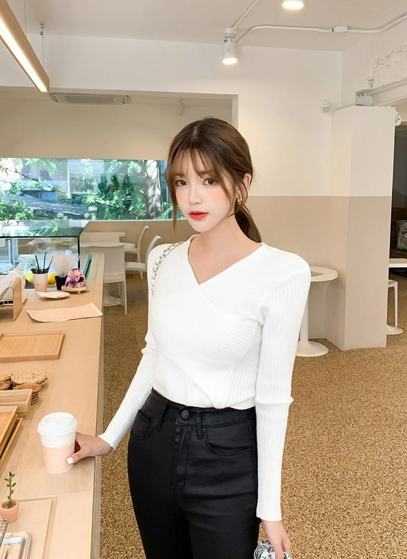 フロントクロスリブニット