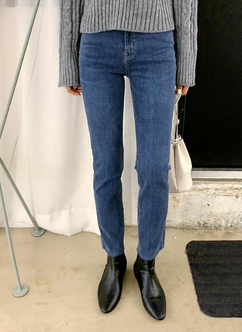 カットスキニーデニムパンツ・全1色