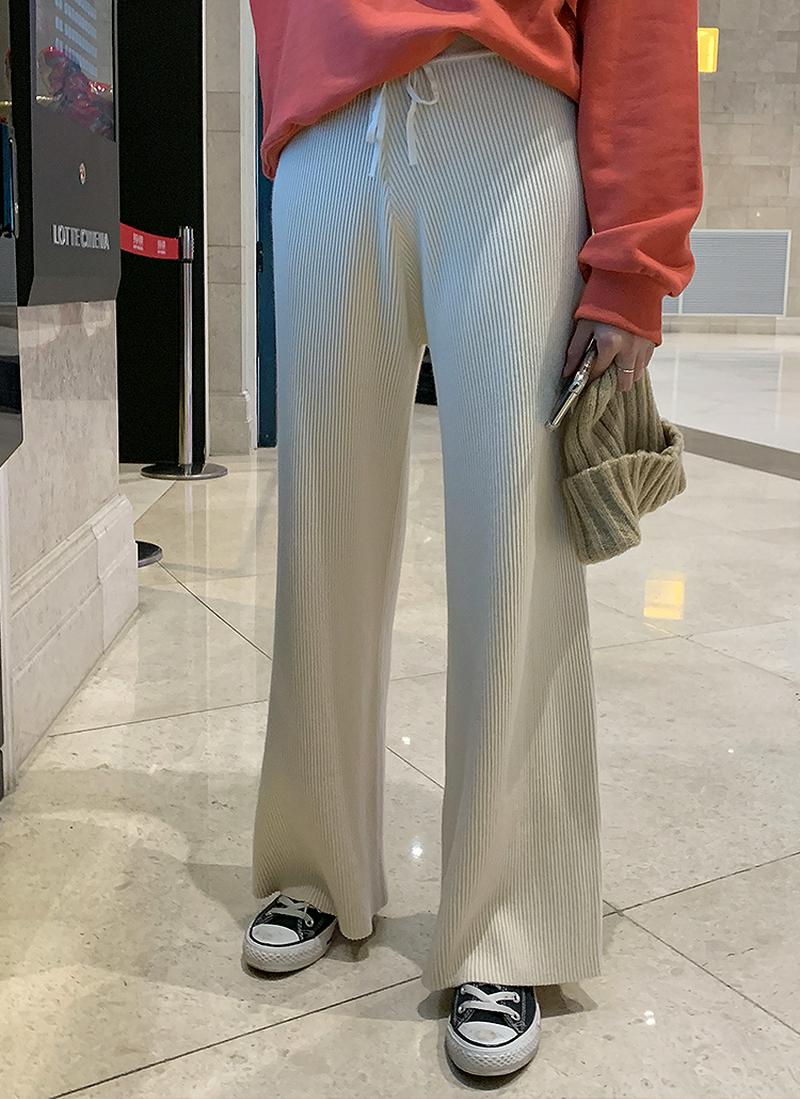 リブニットパンツ