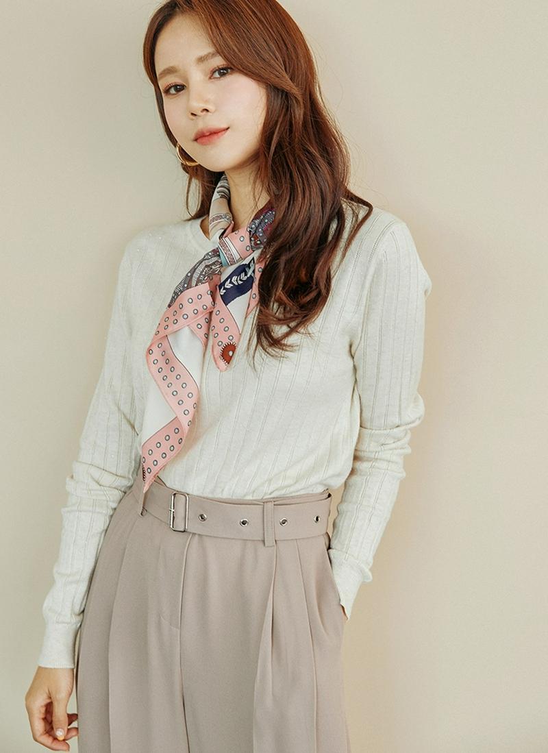 グリッターラウンドネックニット