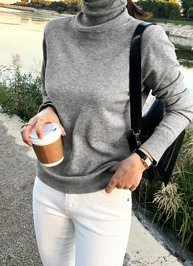 タートルネックニット