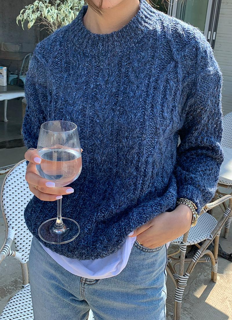 ケーブルラウンドニット