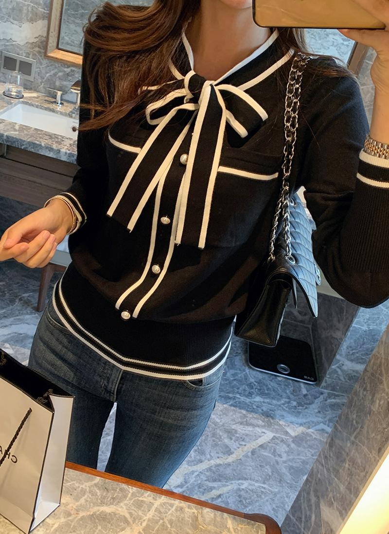 配色リボンネックニット