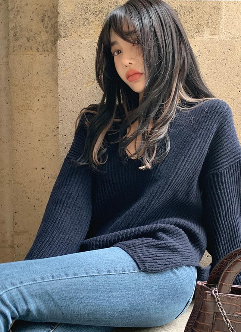 ウール混Vネックルーズニット