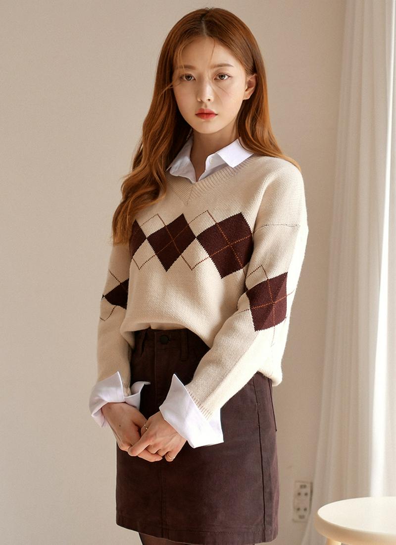 アーガイルVネックニット