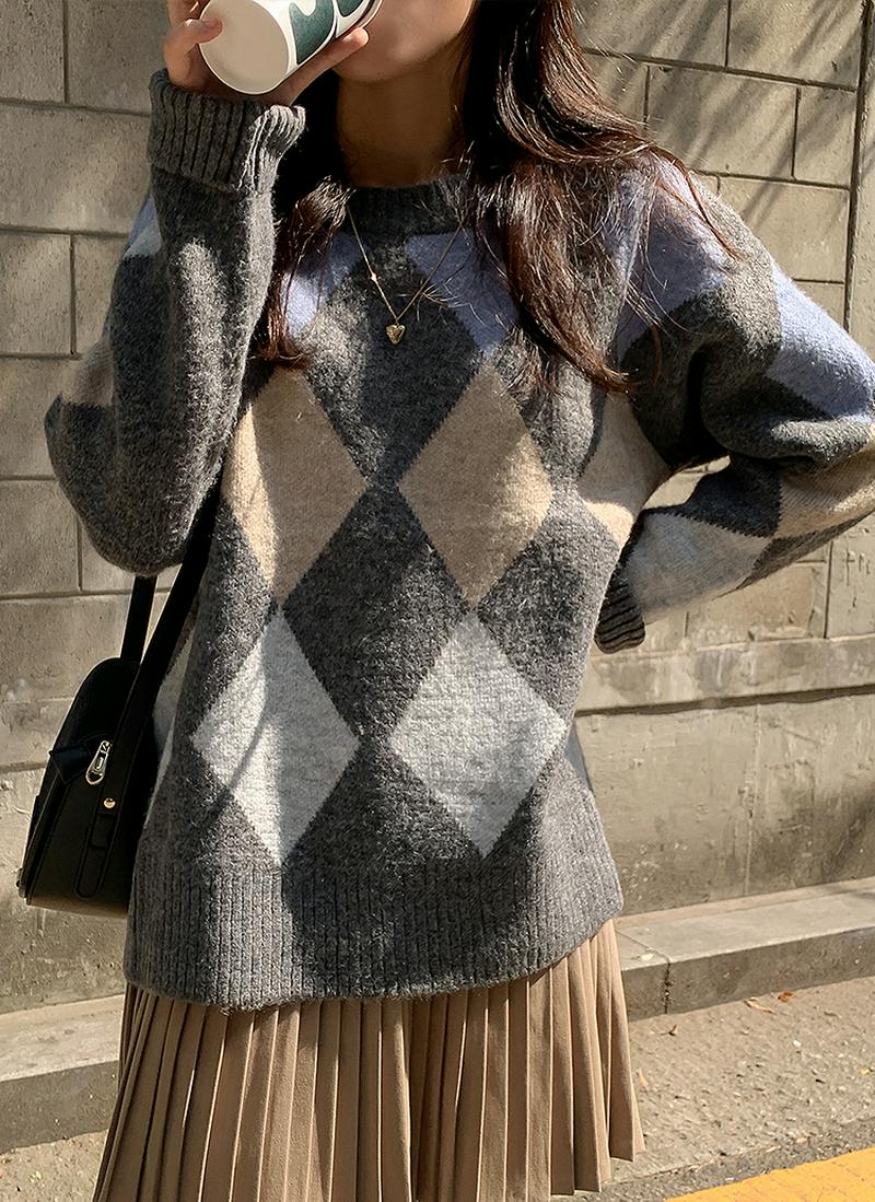 ダイヤパターンニット