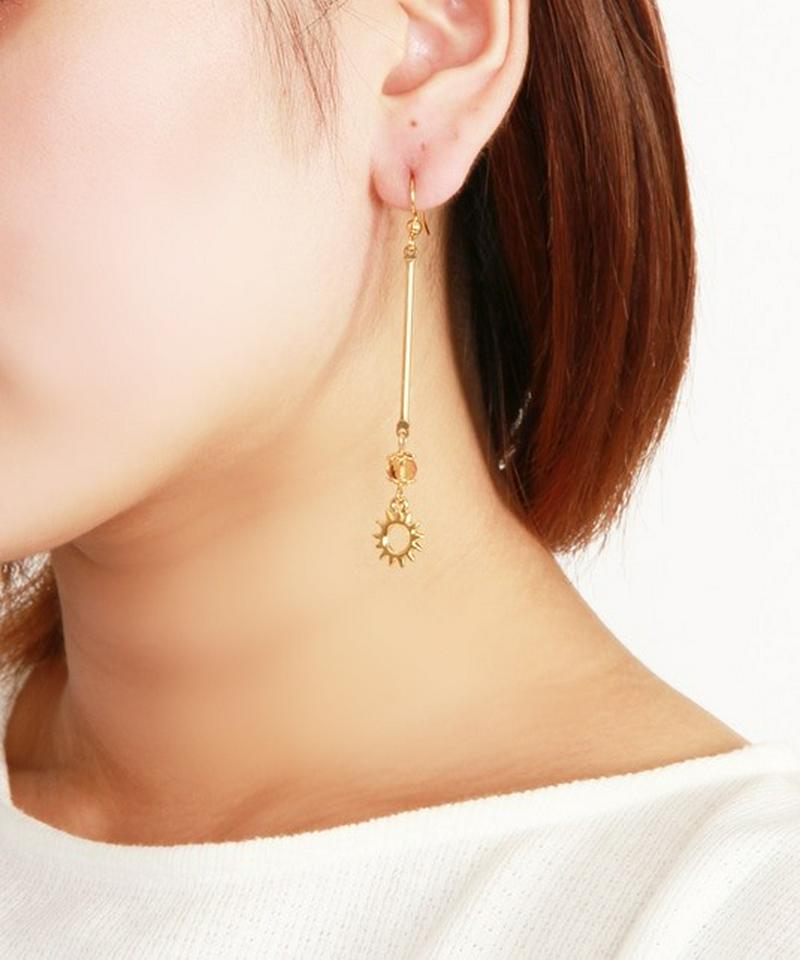 K14GF 太陽と月の装飾イエロークリスタルピアス