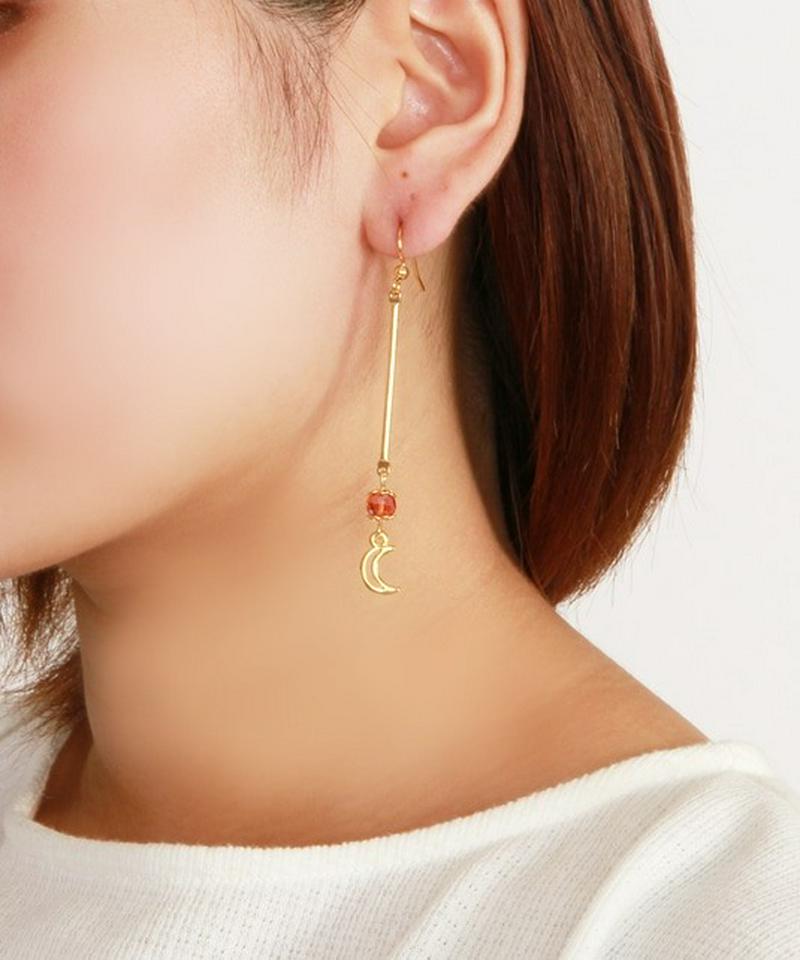 K14GF 太陽と月の装飾レッドクリスタルピアス