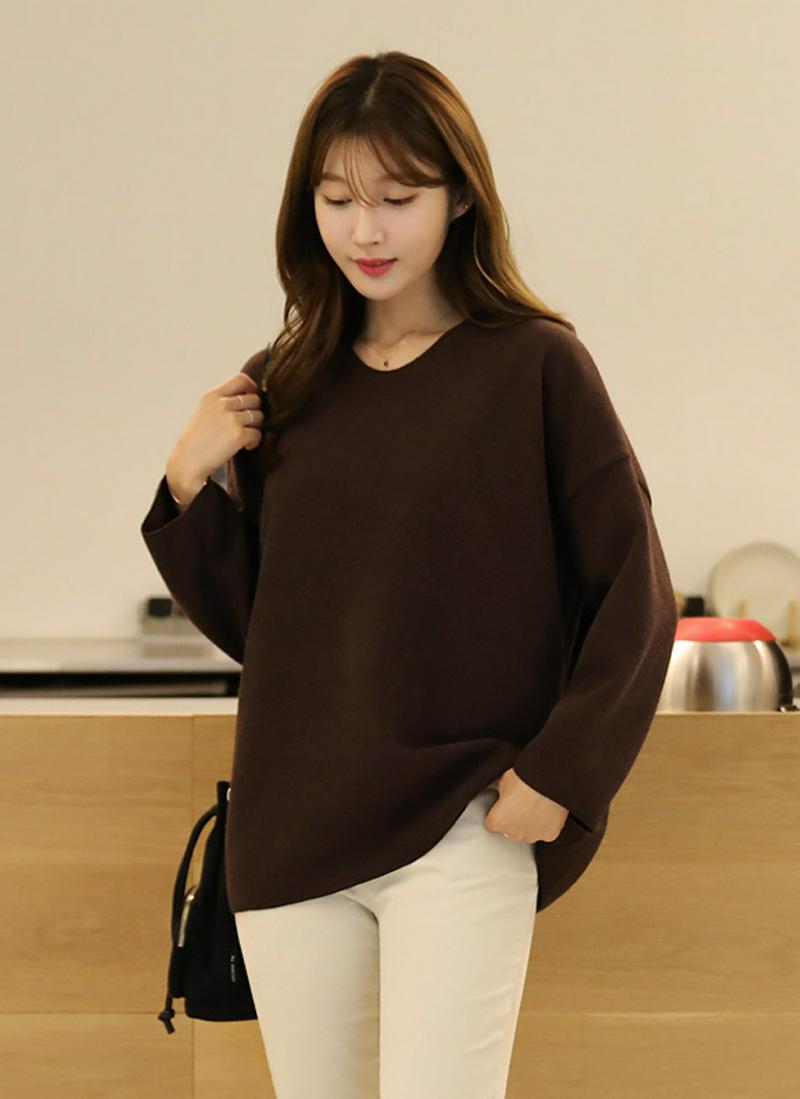 ソフトルーズUネックニット