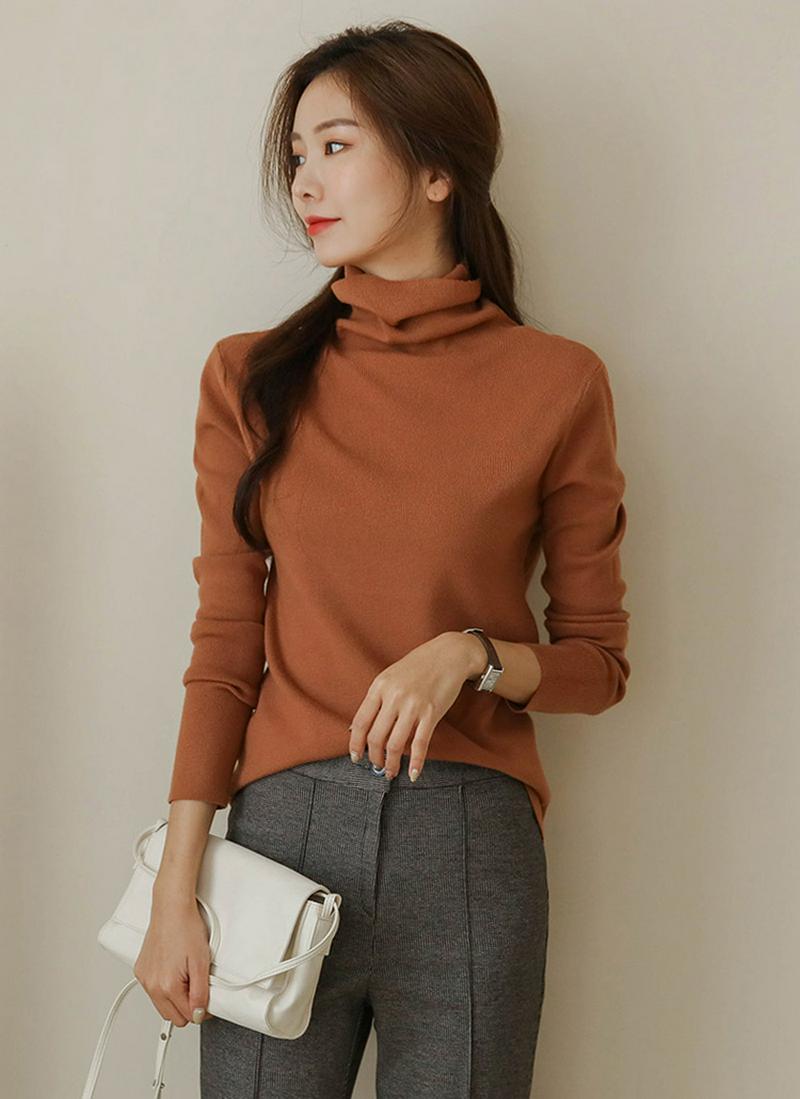 タートルネックベーシックニット