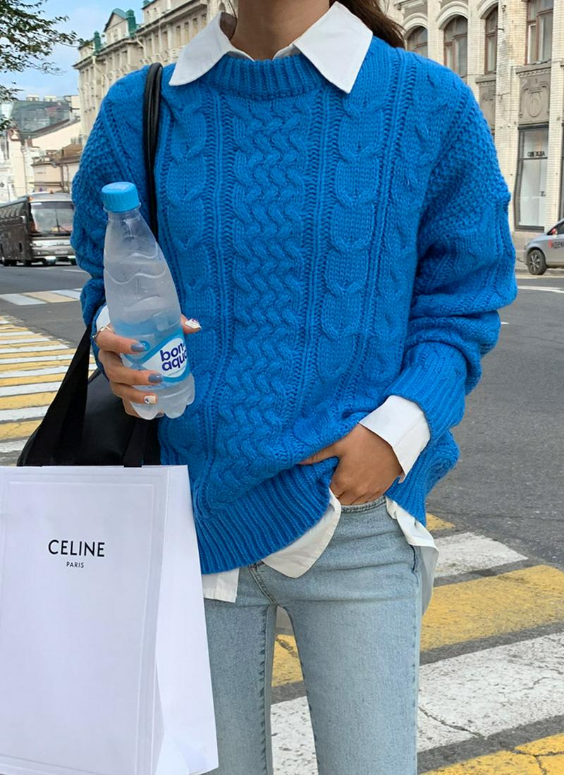 ボリュームケーブルニット