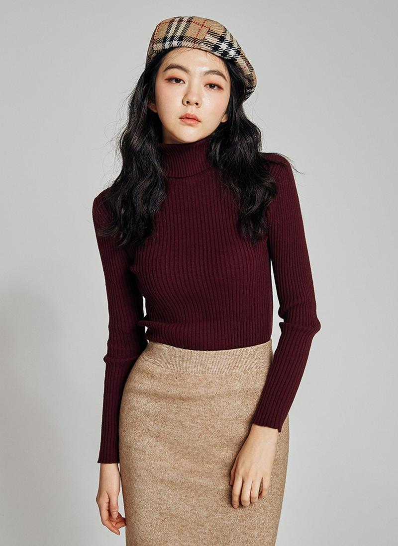 ベーシックハイネックリブニット