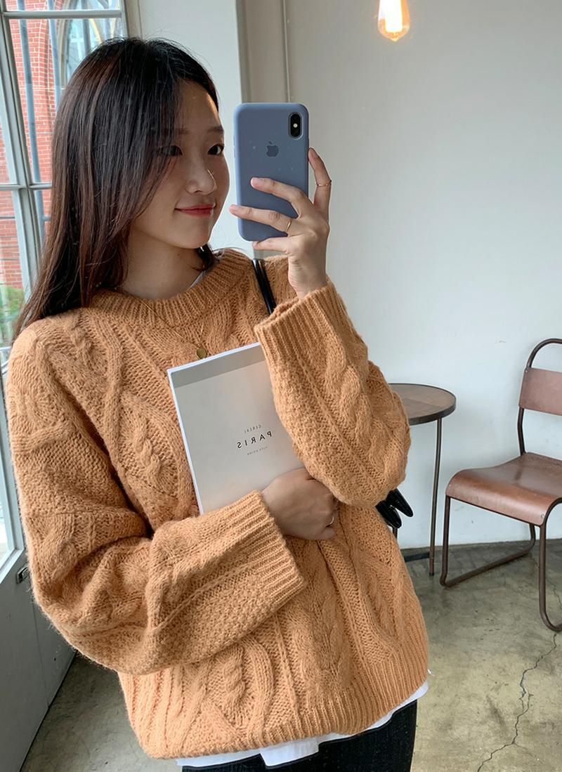 オーバーフィットケーブルニット