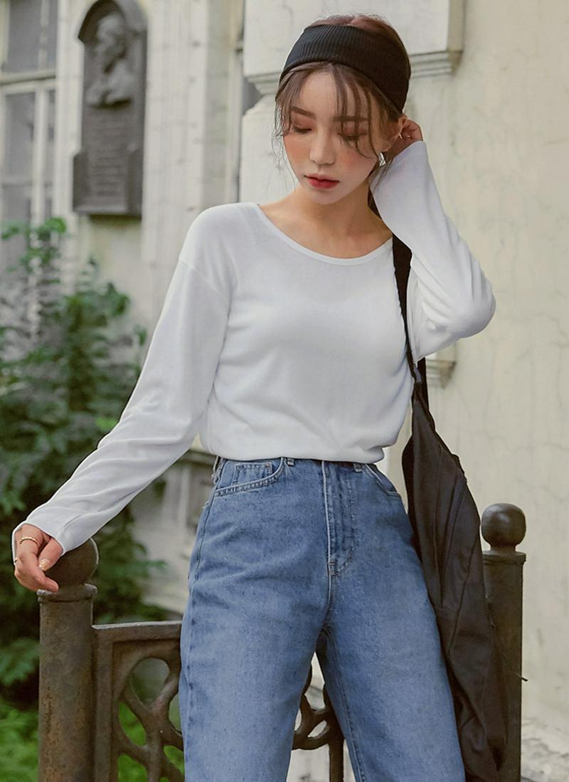 ルーズフィット長袖Tシャツ