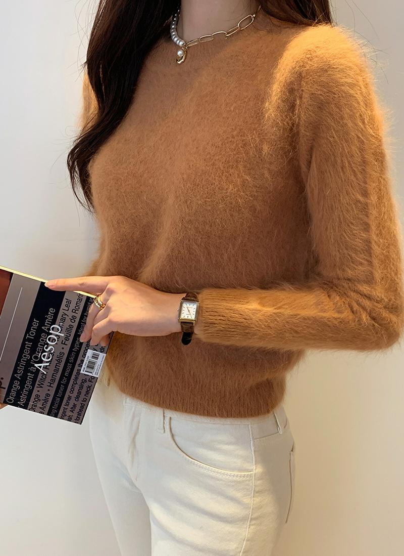 ラウンドネックアンゴラニット