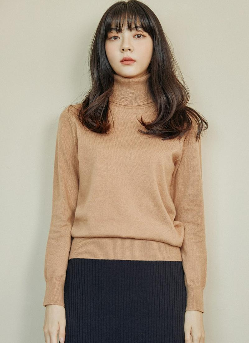 タートルネックニット(モカ)