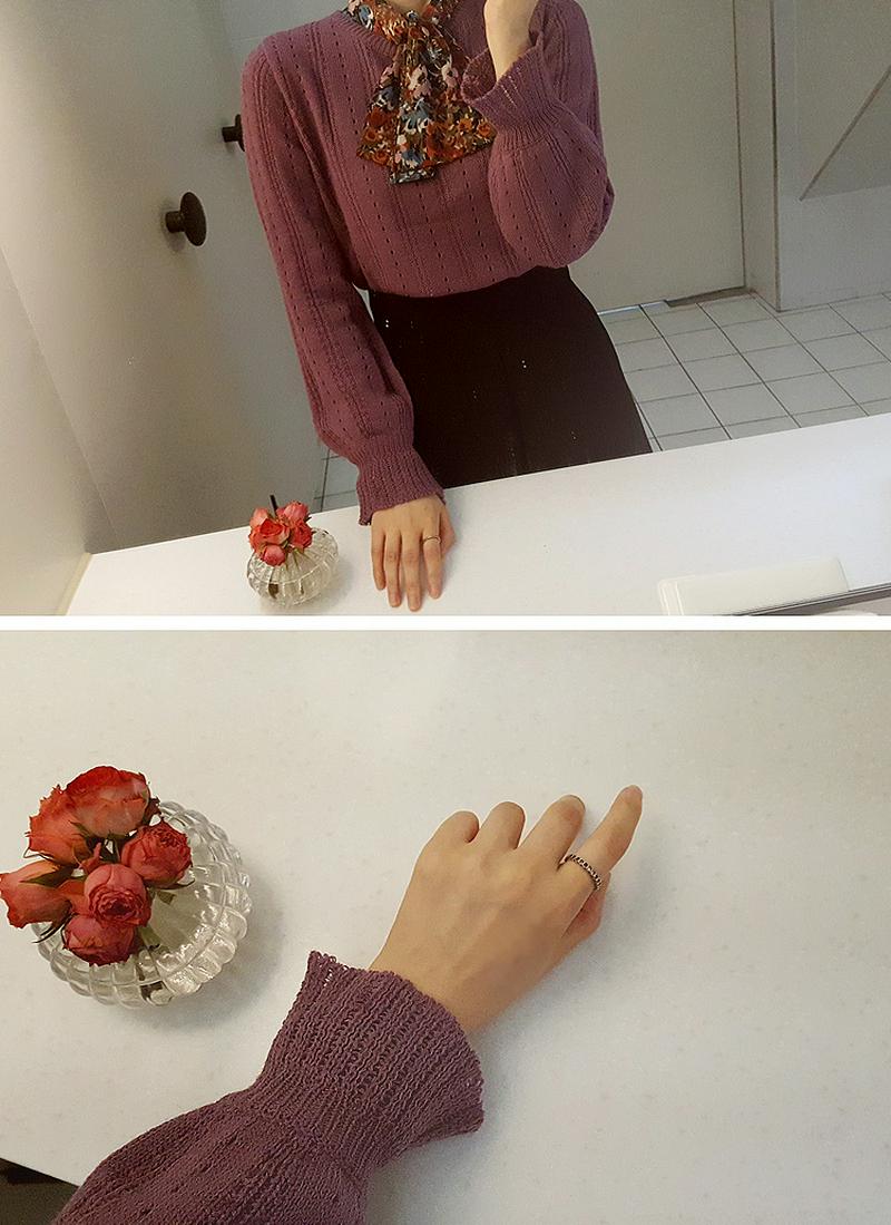 パンチングラインニット