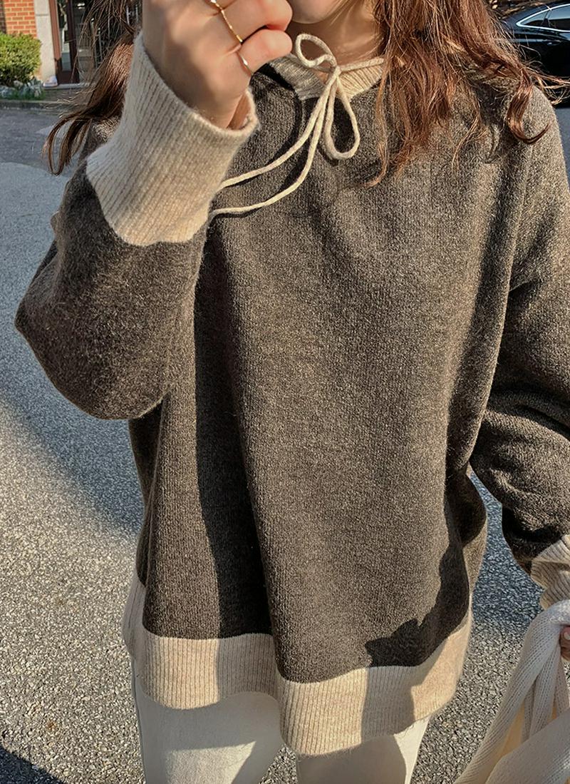 配色リブフードニット