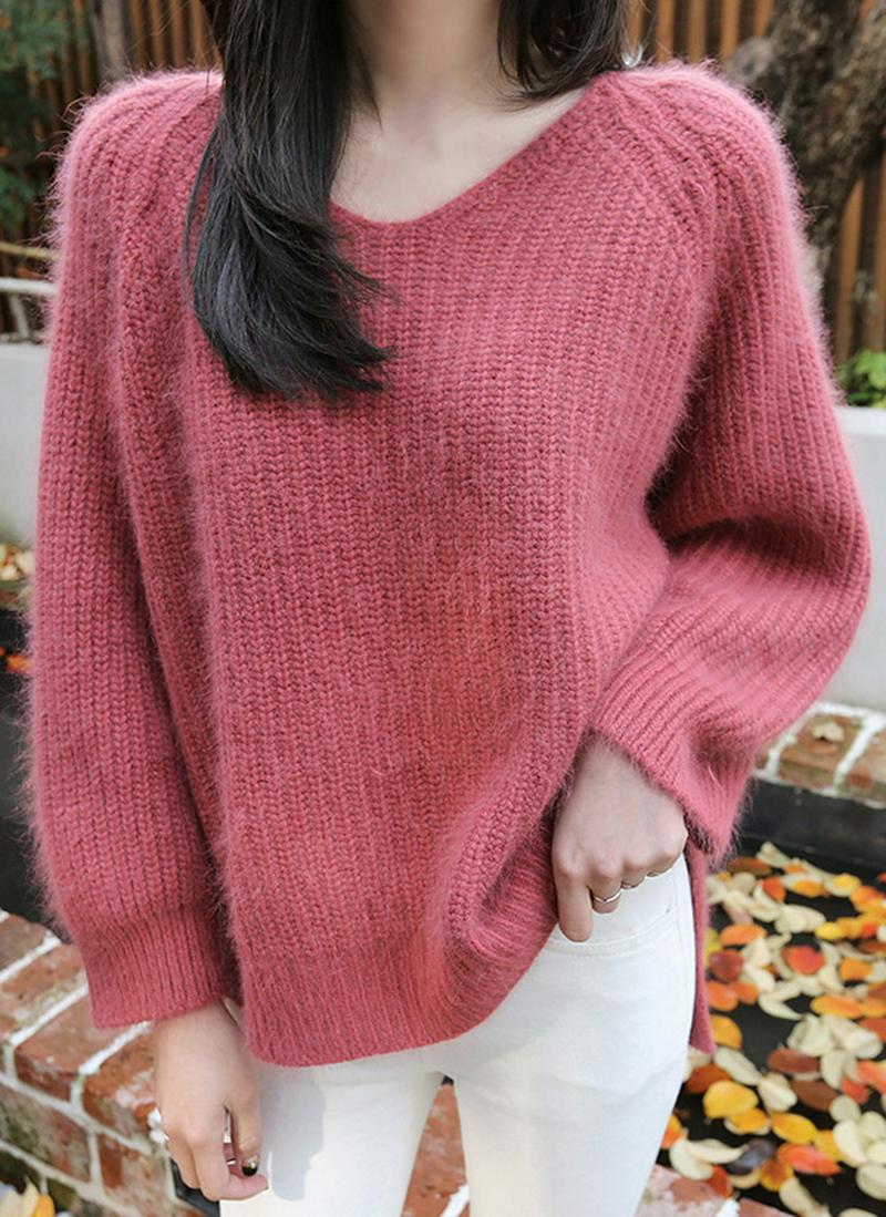 アンゴラ混Vネックルーズニット