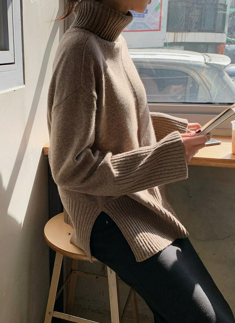 ワイドリブタートルネックニット