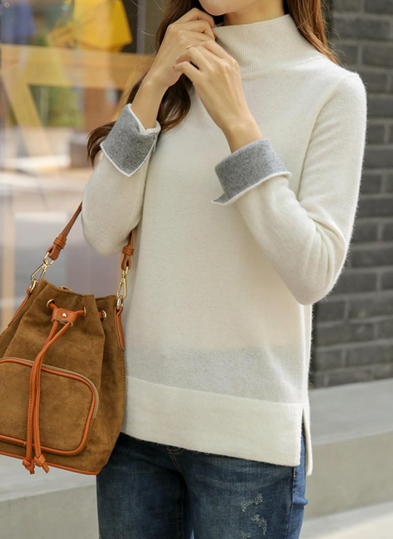 配色カフスハーフネックニット