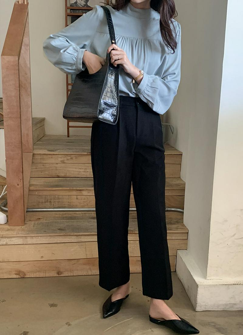 ワイドストレートタックスラックス