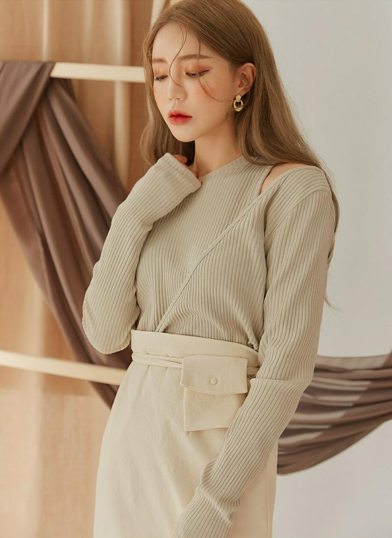 ポイントショルダーリブニット