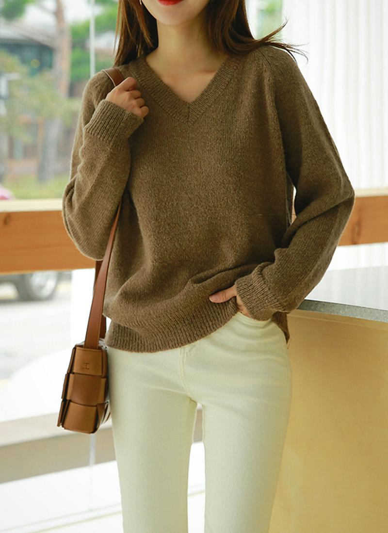 Vネックアルパカ混ニット