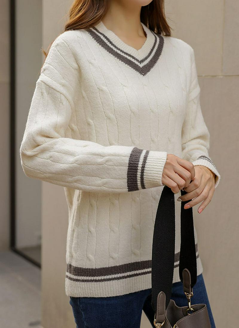 配色ツイストVネックニット