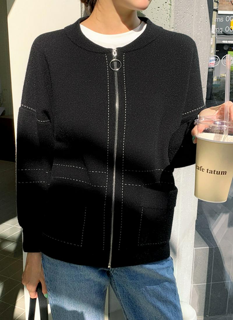 ステッチニットジップアップ