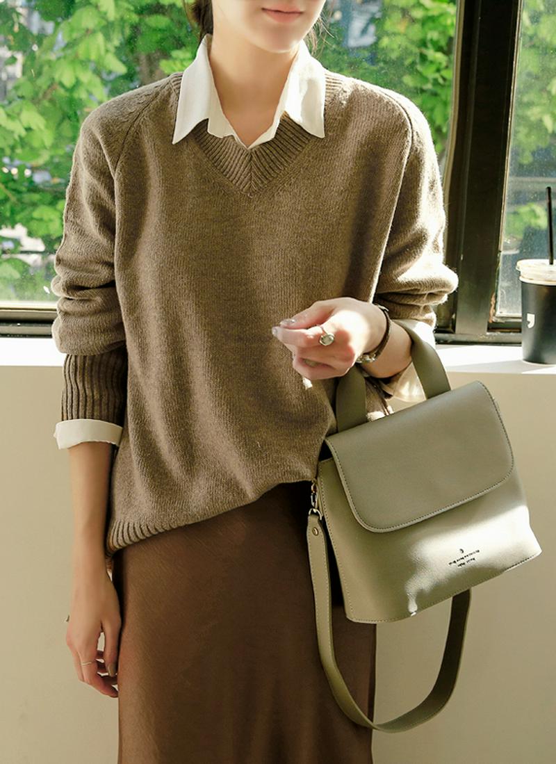 リブヘムウール混ニット