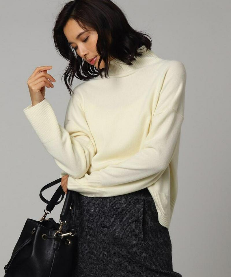 イタリアンウールハイネックニット