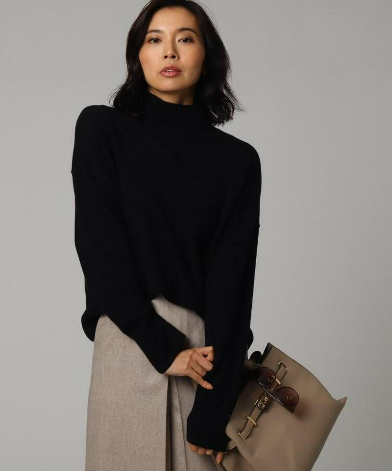 イタリアンウールハイネックニット