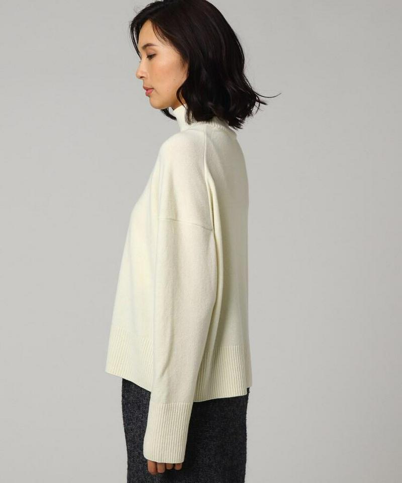 イタリアンウールハイネックニット