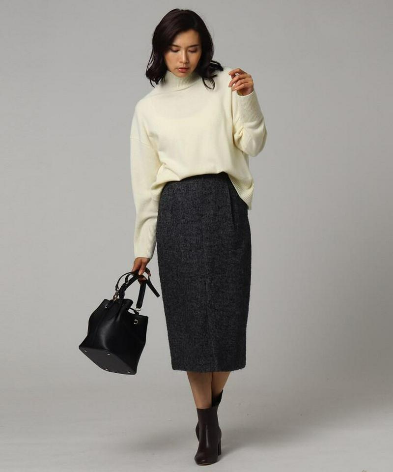 イタリアンウールハイネックニット