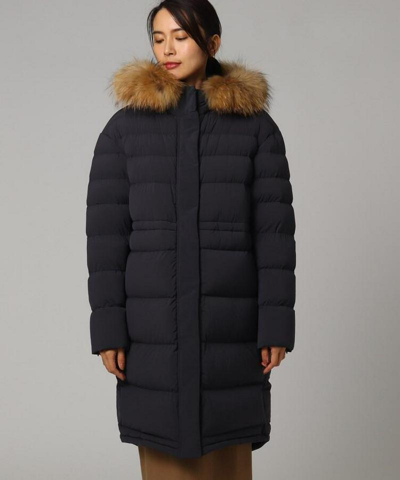 ヴィクトリアエアーストレッチダウンコート