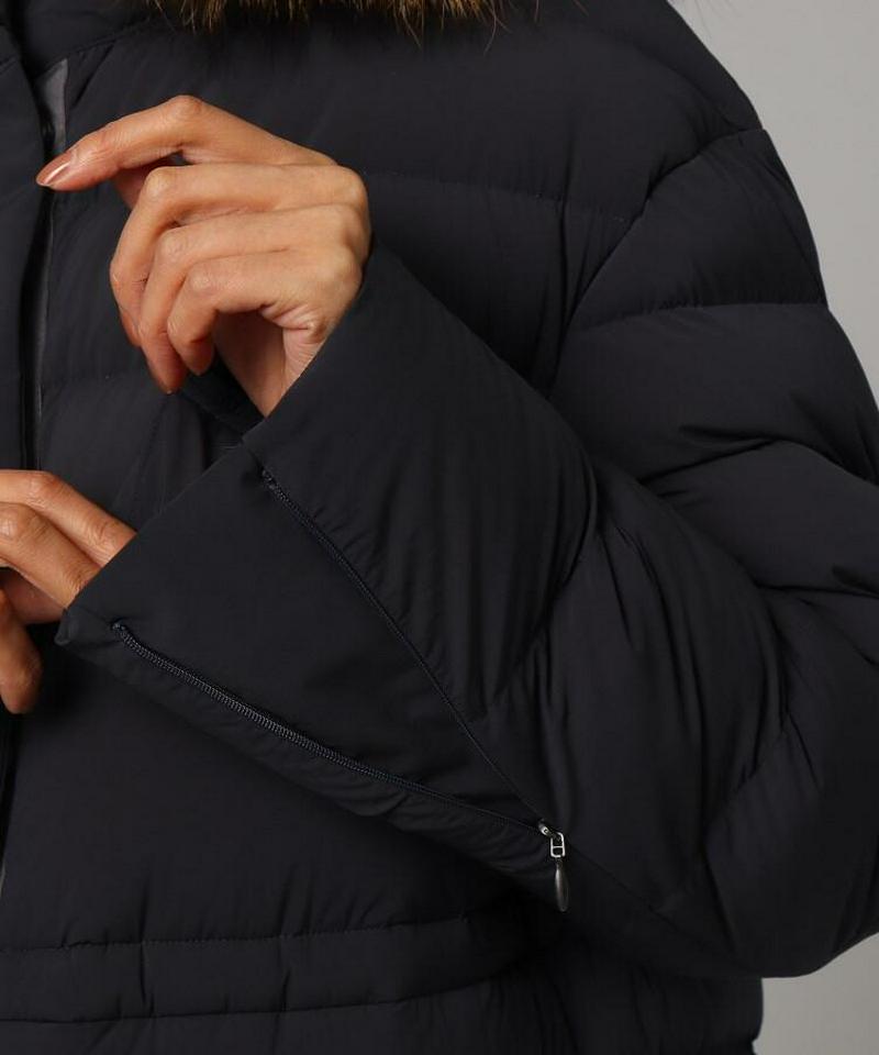 ヴィクトリアエアーストレッチダウンコート